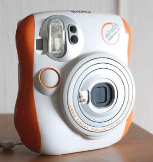 Fujifilm Instax MINI 25 Instant Film Camera - Others on Aster Vender