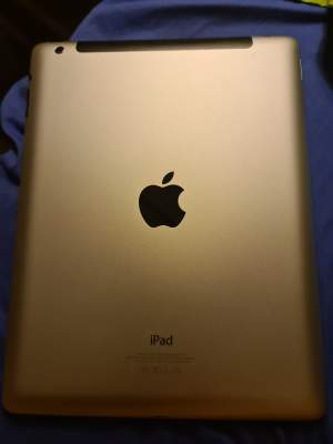 Ipad 10 - Laptop on Aster Vender