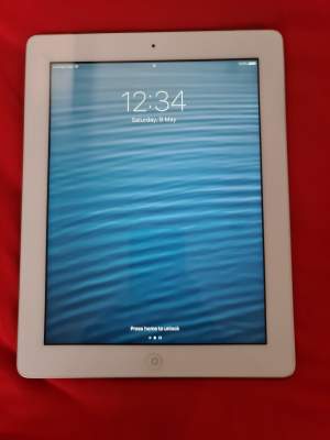 Ipad 4th Gen (Wi-Fi + Cellular) - Laptop on Aster Vender