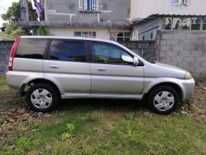 Honda Hrv 2003 - SUV Cars on Aster Vender