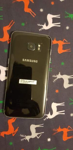 S7 edge 32gb black sapphire only back crack 8.9/10 - Galaxy S Series on Aster Vender