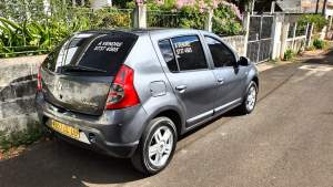 Renault Sandero '09 - Compact cars