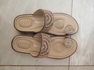 New comfort slipper - Sandals on Aster Vender