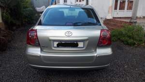 Toyota Avensis - Family Cars