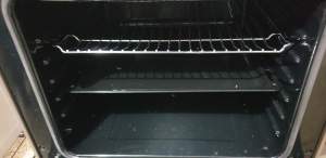 OVEN  - Kitchen appliances