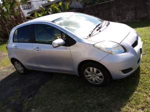 Toyota vitz - Compact cars