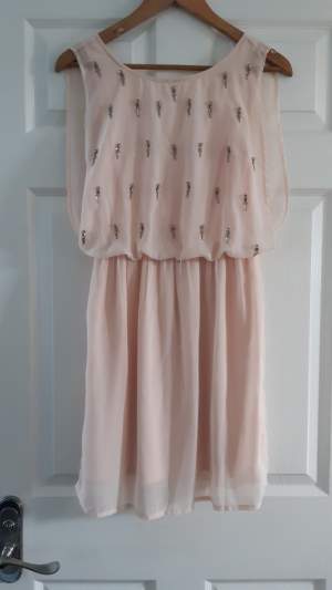 Girl Dress/ size 36 - Dresses (Girls) on Aster Vender