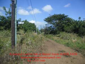 GOODLANDS – Melle Jeanne TERRAIN A VENDRE - Land on Aster Vender