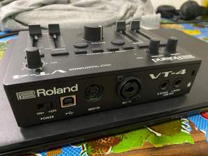 INTERFACE ET TRANSFORMATEUR DE VOIX - ROLAND Vt-4  - Other Studio Equipment on Aster Vender