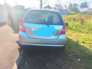 Honda fit 02 Car  - Family Cars