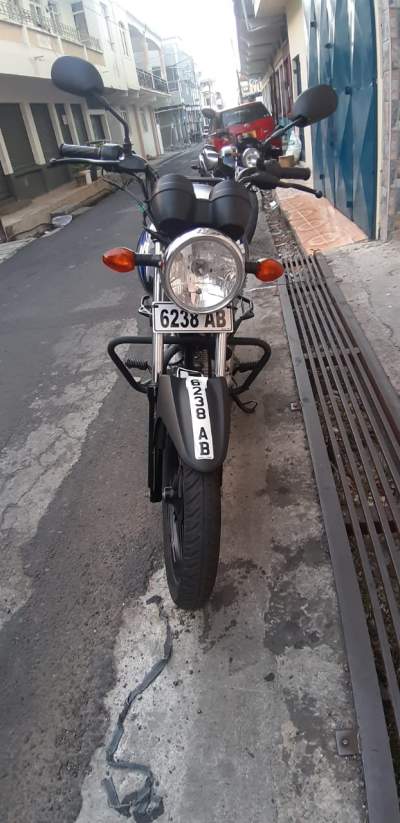 Suzuki hayat - Sports Bike on Aster Vender