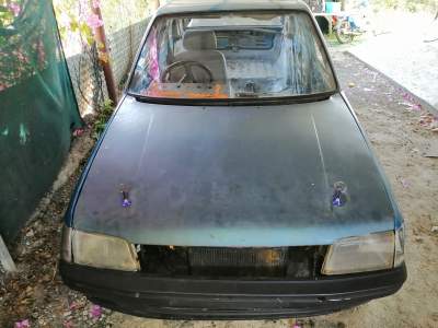 A Vendre carosserie peugeot 205 sans moteur Rs12.000 a deb 57377193 - Compact cars