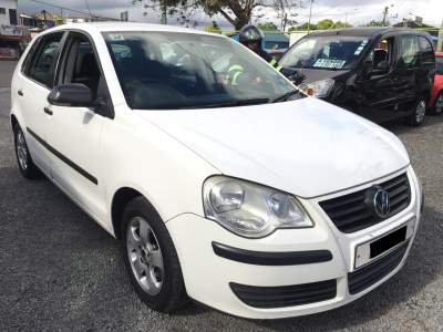 Volkswagen pollo Year 09 - Compact cars on Aster Vender