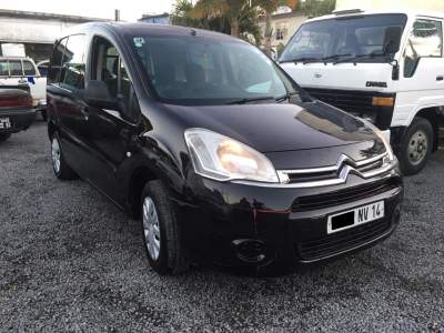 Citroen Berlingo Year 14 - Cargo Van (Delivery Van) on Aster Vender