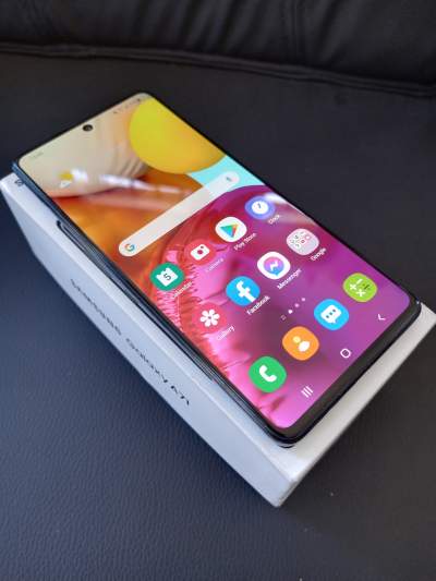 Sale mobile phone A71  - Galaxy A Series on Aster Vender