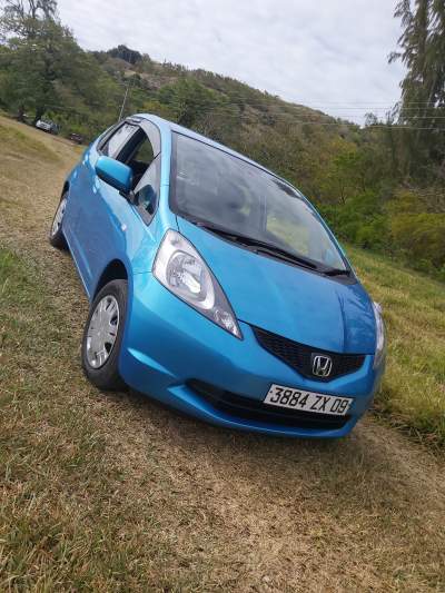 Honda fit - Compact cars on Aster Vender