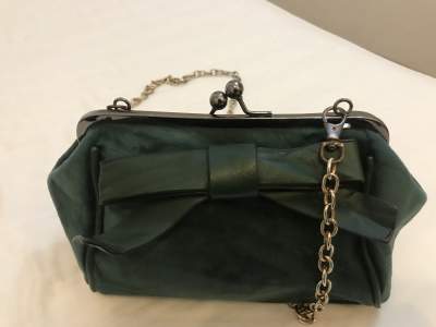 Swade green chic bad with chain handle - Bags on Aster Vender