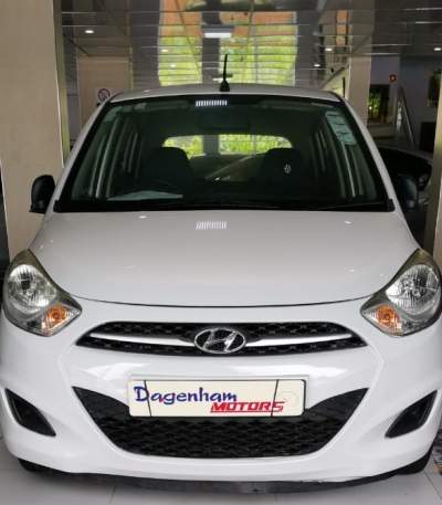 HYUNDAI I 10  - Family Cars on Aster Vender