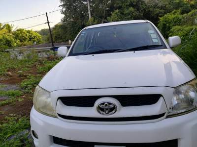 Pick up - Pickup trucks (4x4 & 4x2) on Aster Vender