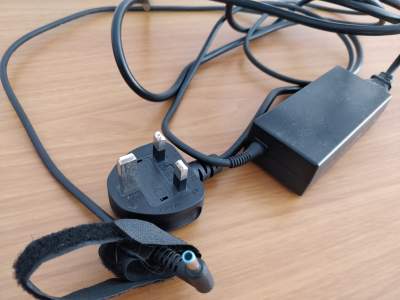 HP Laptop Charger - All Informatics Products on Aster Vender