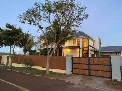 VILLA ON SALE IN POINTE AUX PIMENTS, MORC HARMONY - RS 22 M NEG - Villas