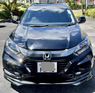 Honda Vezel - SUV Cars