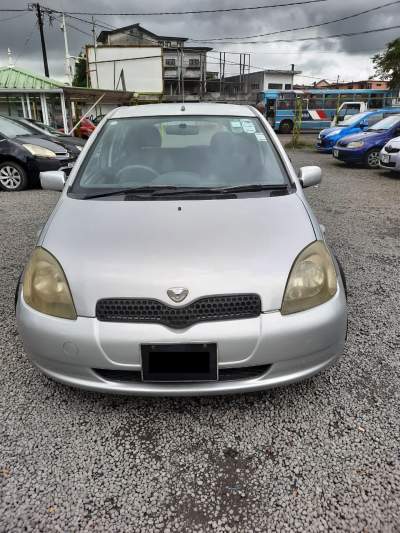 Toyota Vitz Year 01 - Compact cars on Aster Vender
