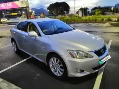 Exclusive! LEXUS IS220D YR 2008 125,000KMS @ Rs 340,000. Tel 57484702 - Luxury Cars on Aster Vender