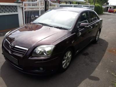 Toyota Avensis  - Family Cars
