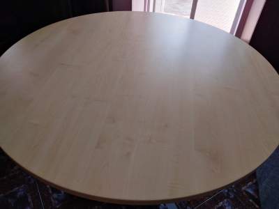 Round Meeting Table  - Desks on Aster Vender