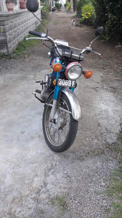 Motocyclette yamaha 100cc - Roadsters