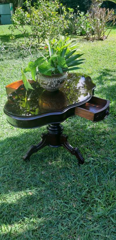 Table - Tables on Aster Vender