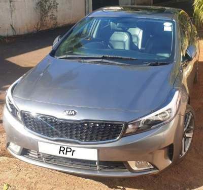Kia Cerato SX Pack + - Compact cars on Aster Vender