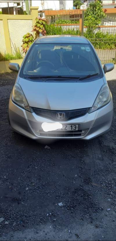 Honda Fit 1340 cc - Compact cars