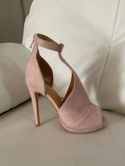 Ankle boots with heels - Boots on Aster Vender