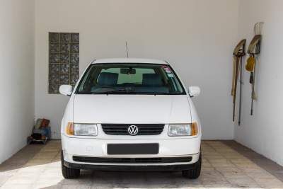 Volkswagen Polo 1998 - Compact cars on Aster Vender