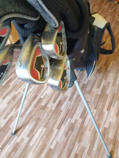 Inesis golf set - Golf equipment on Aster Vender
