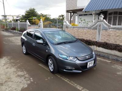 Honda Insight - Family Cars