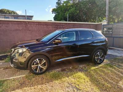 Peugeot 3008 1.2 Allure PureTech EAT6 - SUV Cars