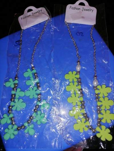 Chains for sale - Necklaces on Aster Vender