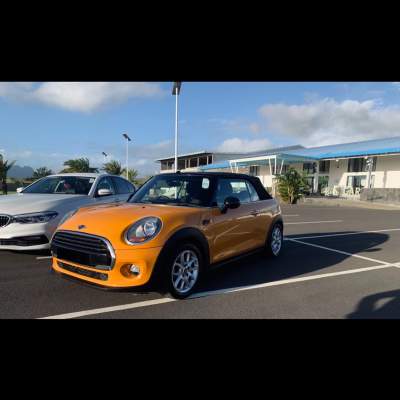 Mini Cooper Cabrio 1.5T - Compact cars