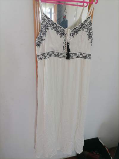 ROBE À VENDRE  - Dresses (Women) on Aster Vender