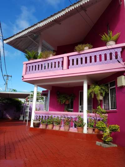 House for sale in the posh area of Vieux Quatre-Bornes  - House