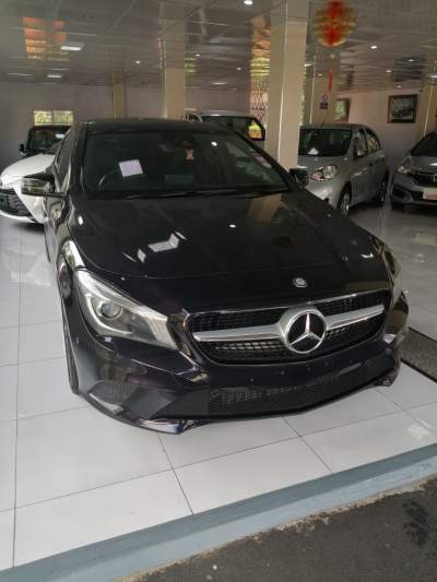 MERCEDES BENZ CLA 180  - Luxury Cars on Aster Vender