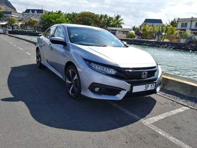 Honda Civic 1.5 VTEC Turbo Sport  2017  - Sport Cars