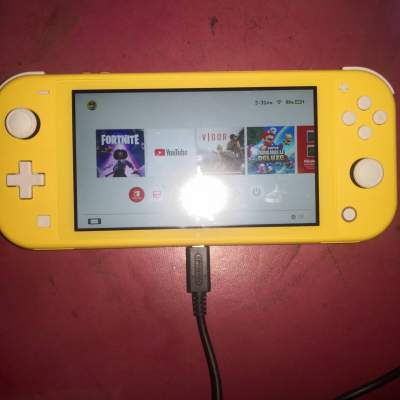 Nintendo switch lite  - Nintendo Switch