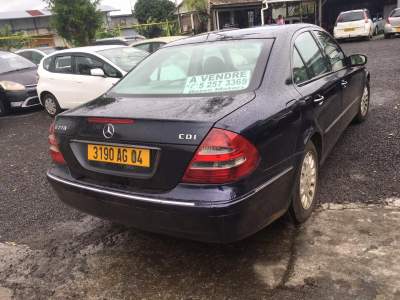 Mercedes benz  E270 Yr 04  - Luxury Cars on Aster Vender