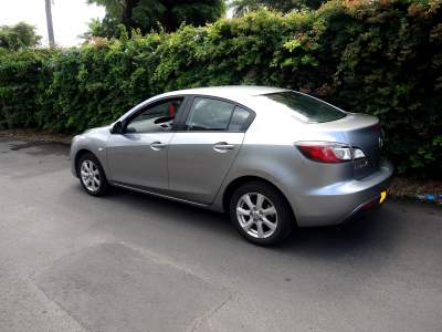 Mazda 3 Japan - Family Cars on Aster Vender