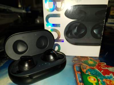 Original Samsung galaxy buds  - Earphone