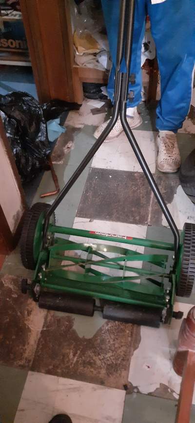 Lawn mower manual - Garden Furniture